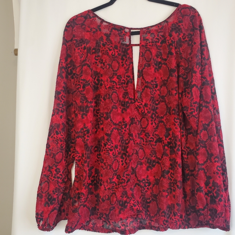 Lane Bryant Size 18 Red&Blk animal print shear cut-out L/Sl tunic blouse